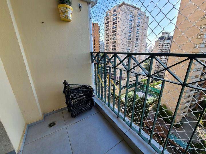 Apartamento para alugar com 2 quartos, 75m² - Foto 6