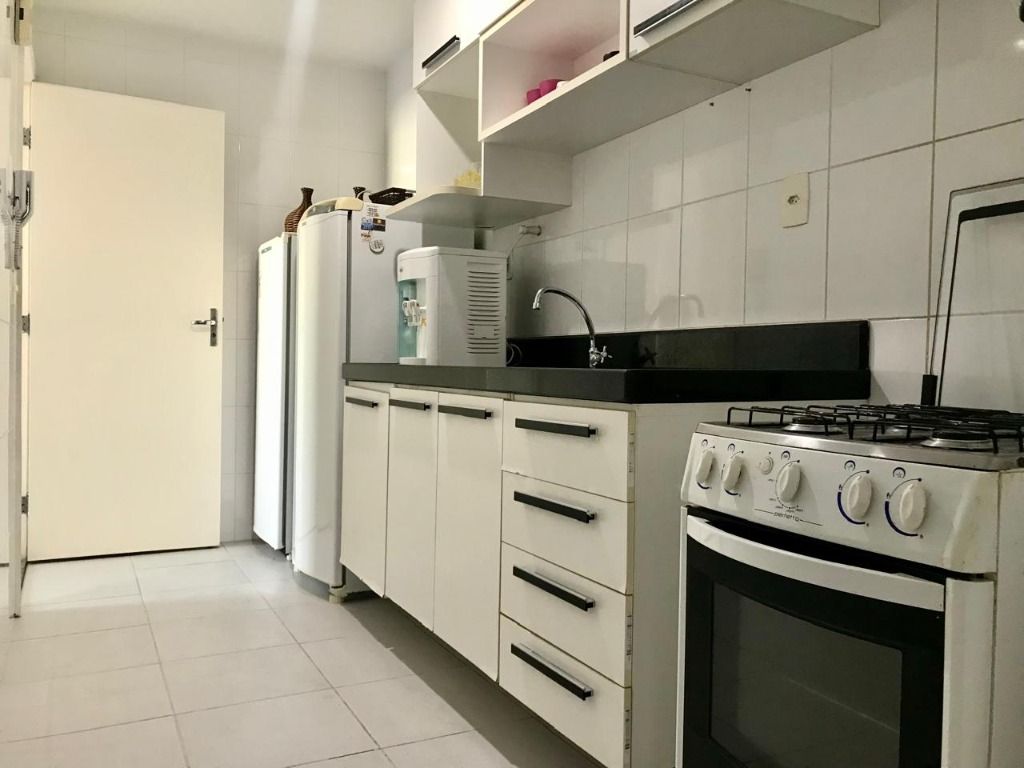 Apartamento para alugar com 2 quartos, 75m² - Foto 5