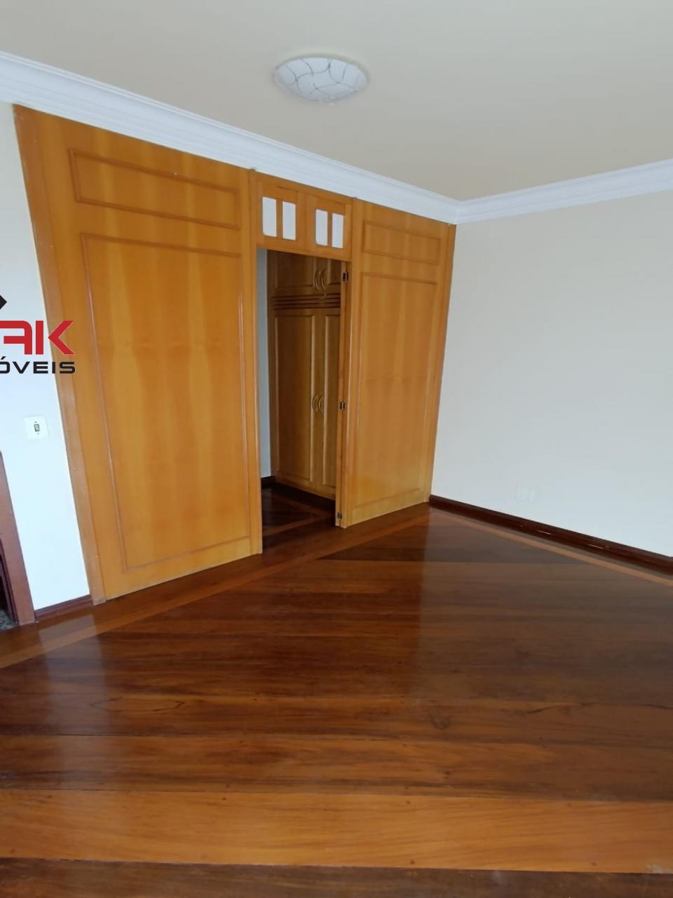 Apartamento para alugar com 3 quartos, 127m² - Foto 11