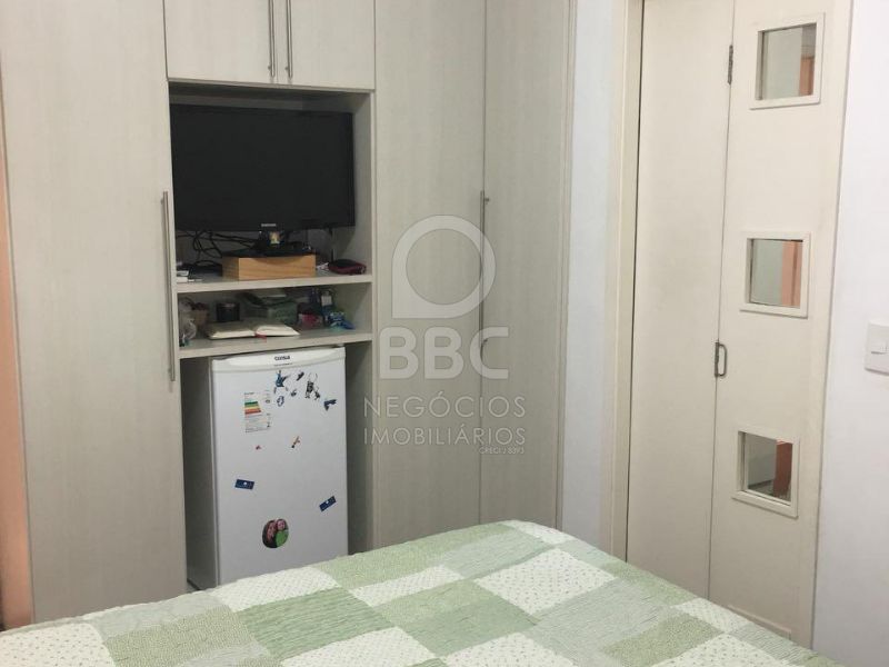 Apartamento à venda com 3 quartos, 97m² - Foto 11