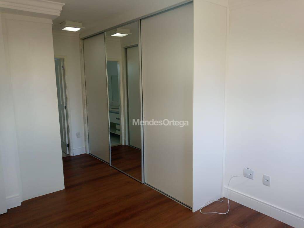 Apartamento à venda com 3 quartos, 168m² - Foto 8