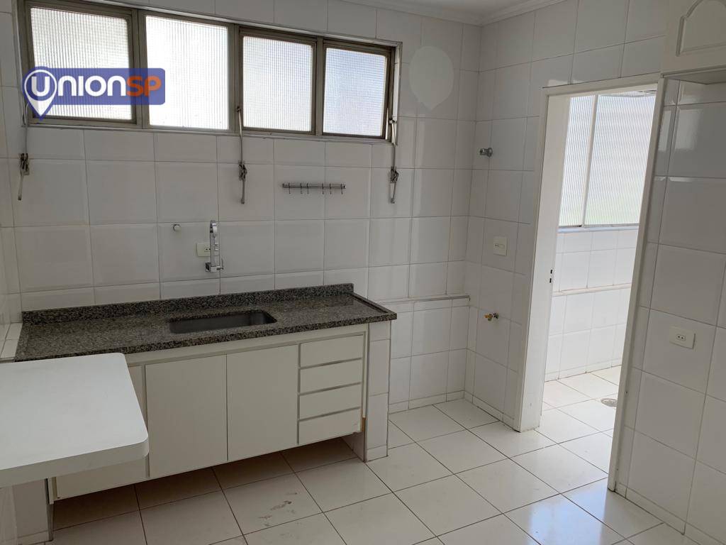 Apartamento à venda com 3 quartos, 110m² - Foto 15