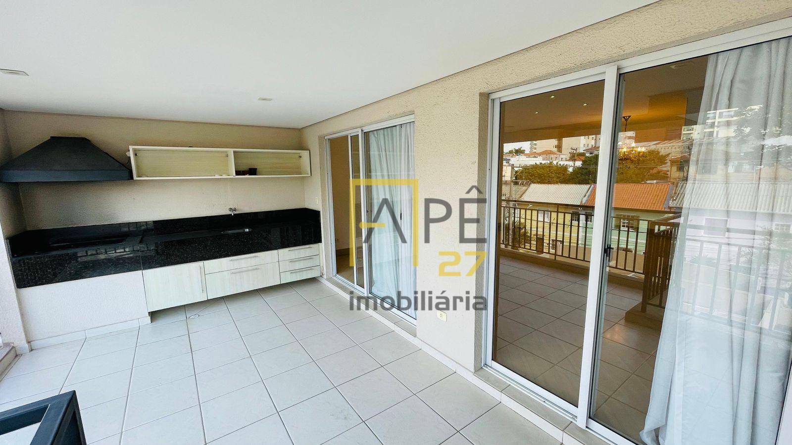 Apartamento para alugar com 3 quartos, 134m² - Foto 8
