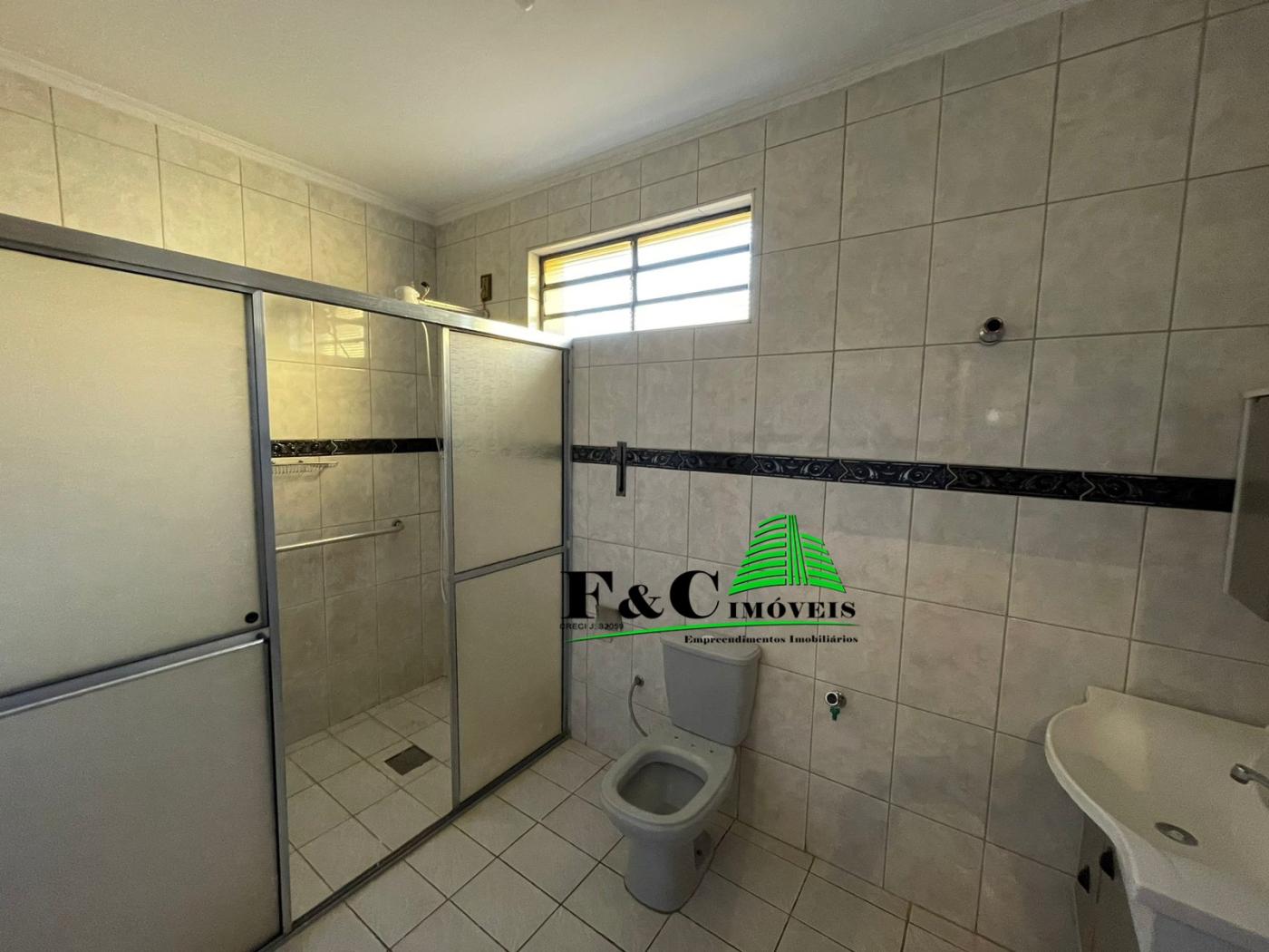 Casa à venda com 3 quartos, 200m² - Foto 18