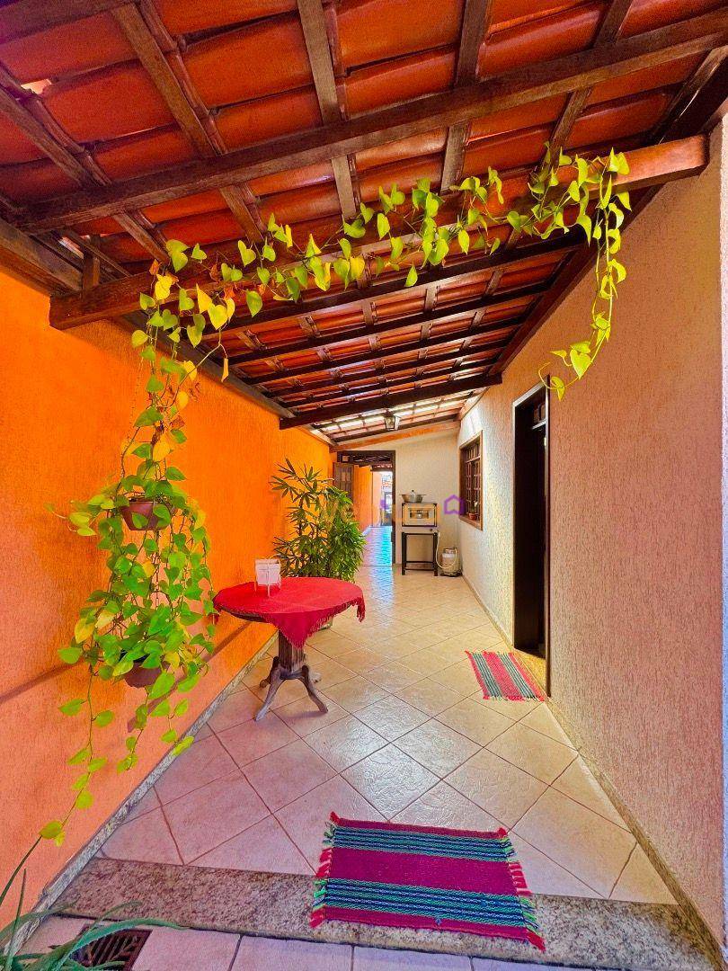 Casa à venda com 3 quartos, 295m² - Foto 18