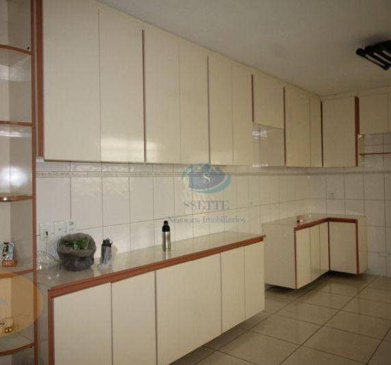 Sobrado à venda com 3 quartos, 175m² - Foto 2