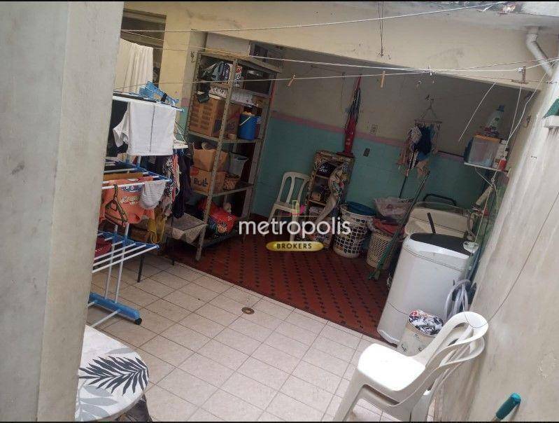 Sobrado à venda com 2 quartos, 150m² - Foto 2