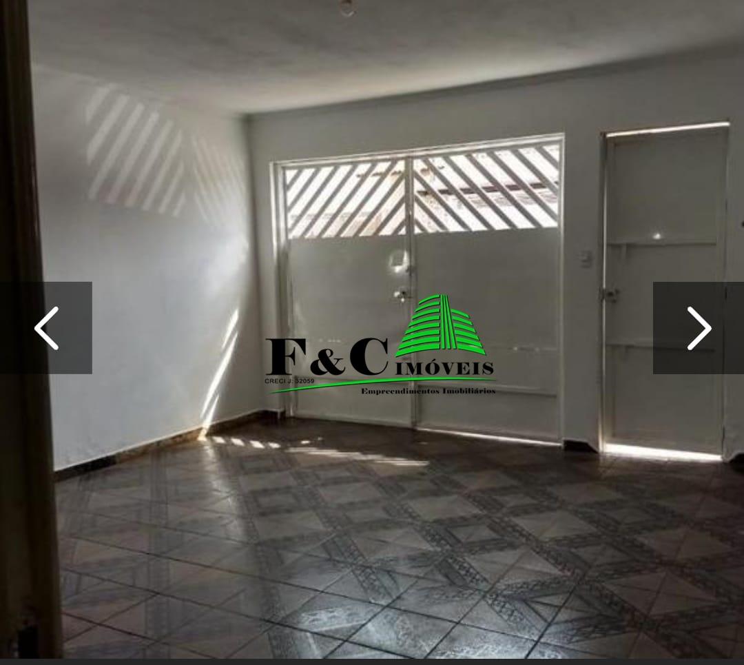 Casa à venda com 2 quartos, 125m² - Foto 1