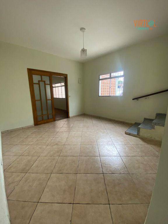 Sobrado à venda com 2 quartos, 142m² - Foto 3