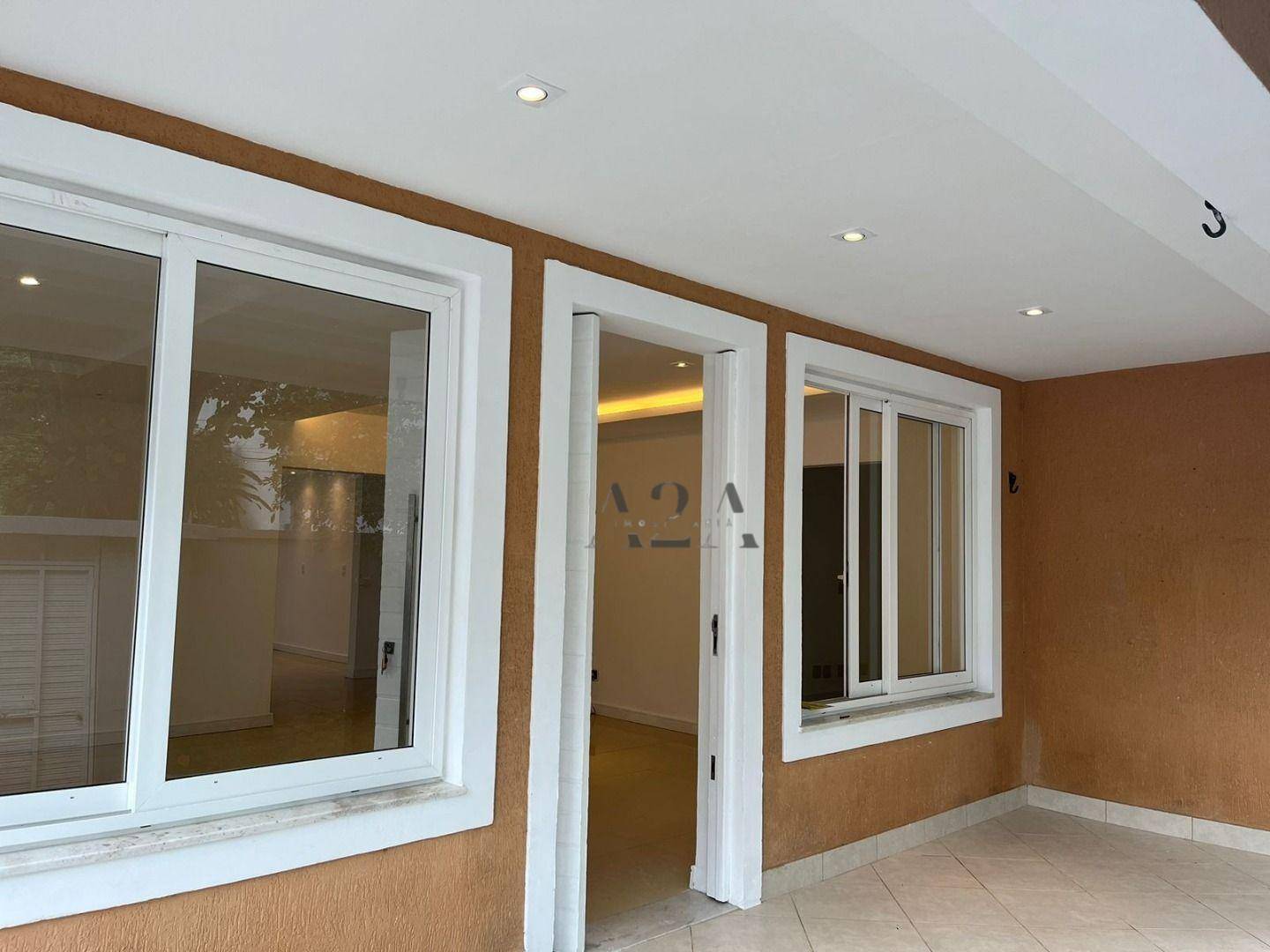 Casa à venda com 4 quartos, 357m² - Foto 6