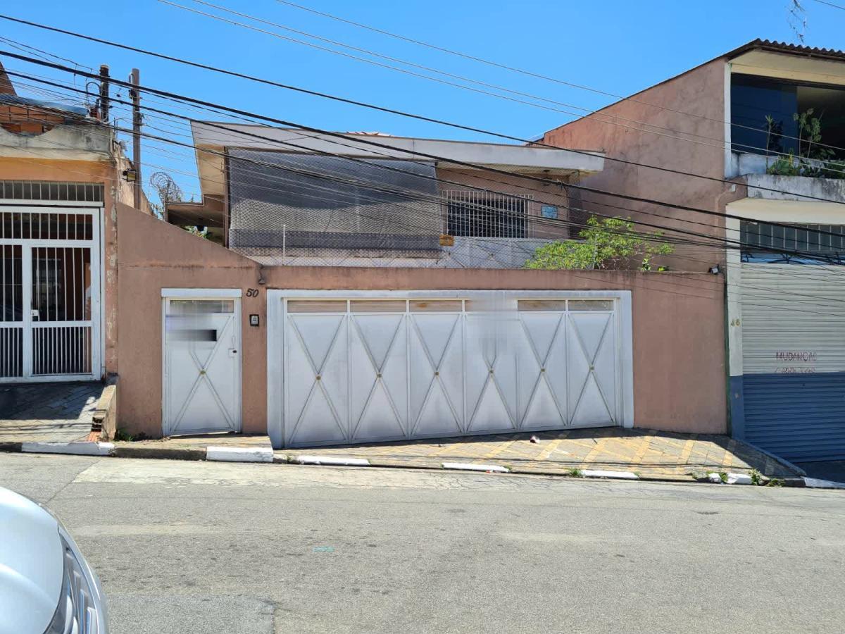 Sobrado à venda com 3 quartos, 180m² - Foto 1