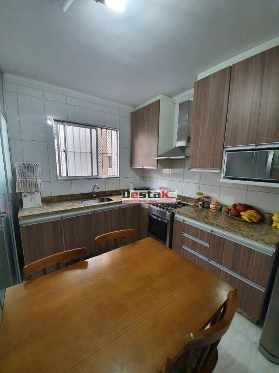 Apartamento à venda com 2 quartos, 55m² - Foto 17