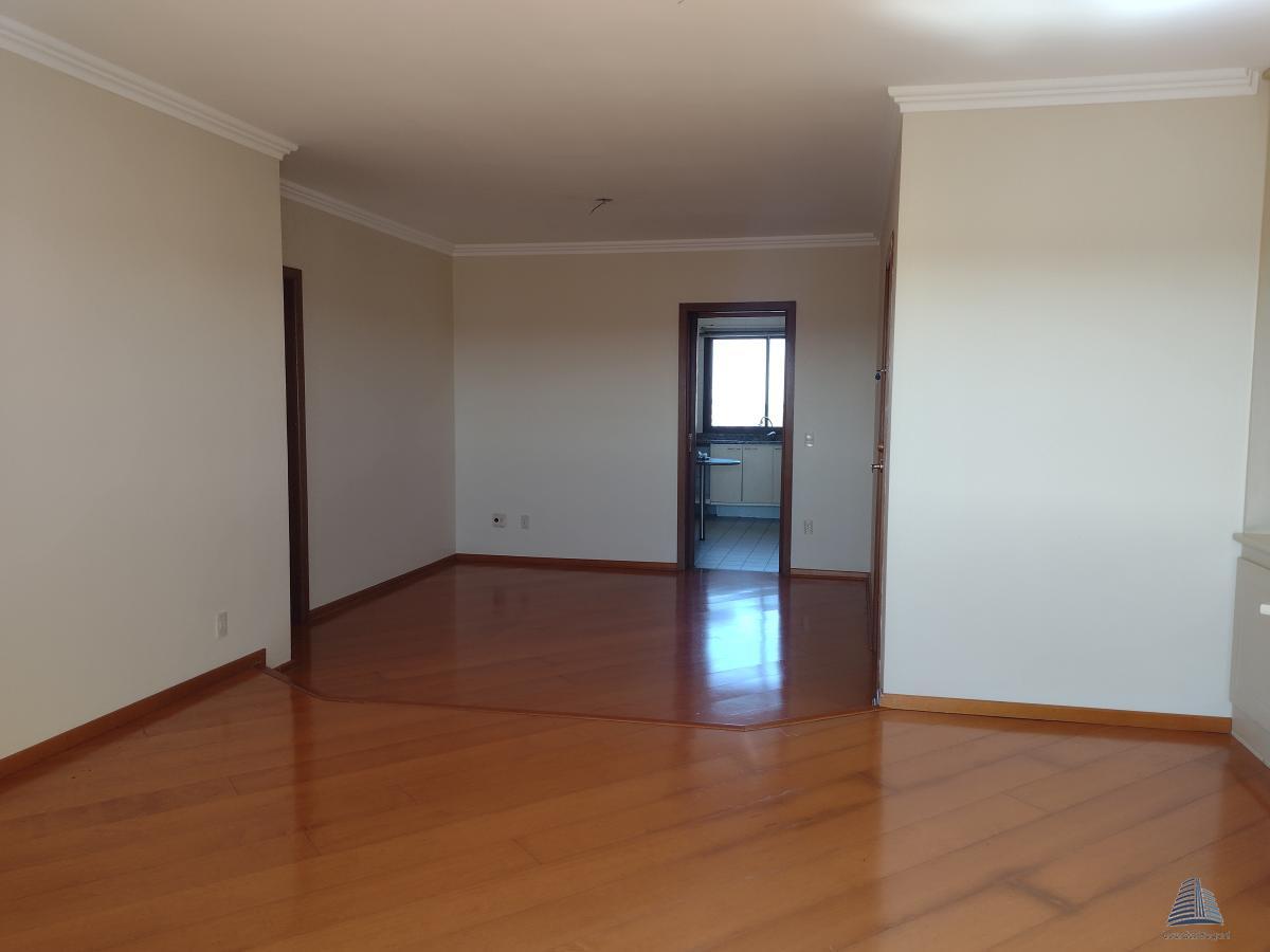 Apartamento à venda com 4 quartos, 111m² - Foto 8