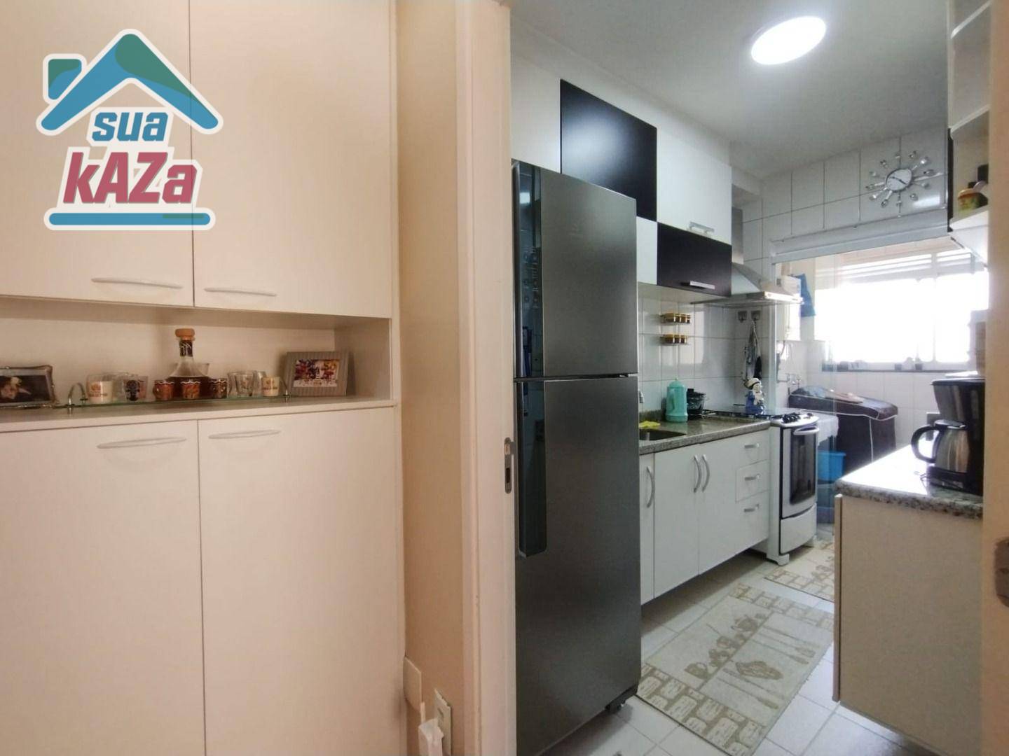 Apartamento à venda com 3 quartos, 71m² - Foto 2