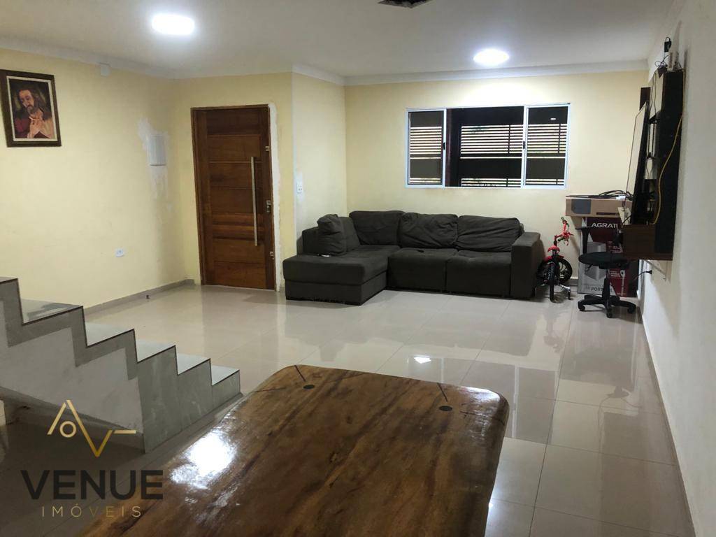 Sobrado à venda com 5 quartos, 240m² - Foto 3