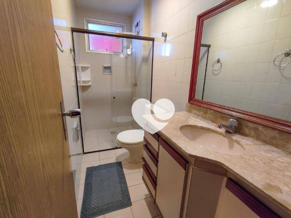 Apartamento à venda com 3 quartos, 200m² - Foto 13