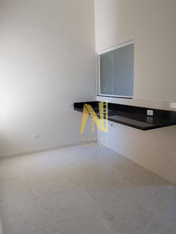 Casa à venda com 3 quartos, 72m² - Foto 9