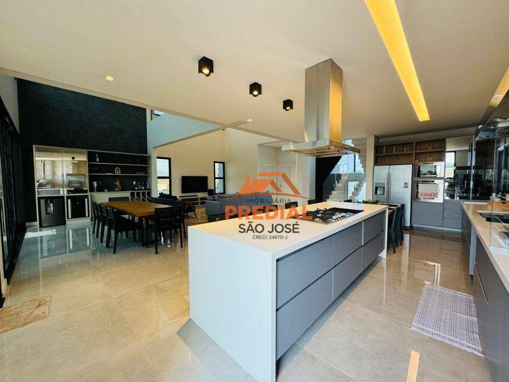 Casa de Condomínio à venda com 4 quartos, 297m² - Foto 11