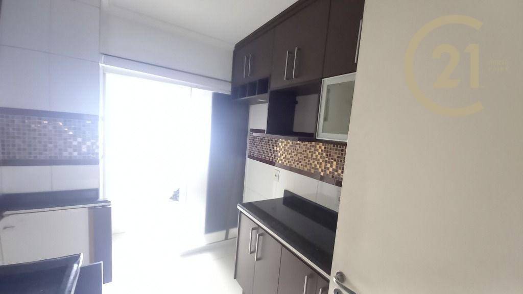 Apartamento para alugar com 3 quartos, 95m² - Foto 9