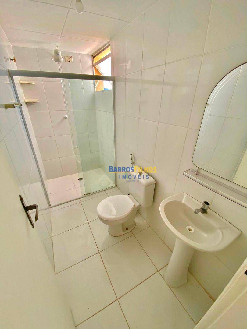 Apartamento para alugar com 3 quartos, 80m² - Foto 13