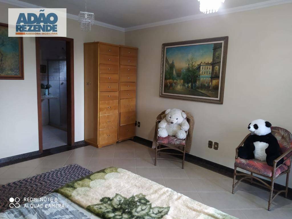 Casa de Condomínio à venda com 4 quartos, 345m² - Foto 19