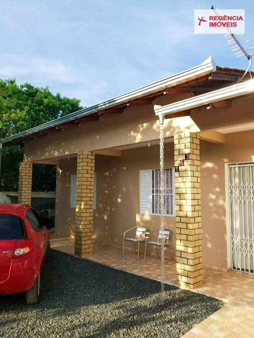 Casa à venda com 3 quartos, 100m² - Foto 1