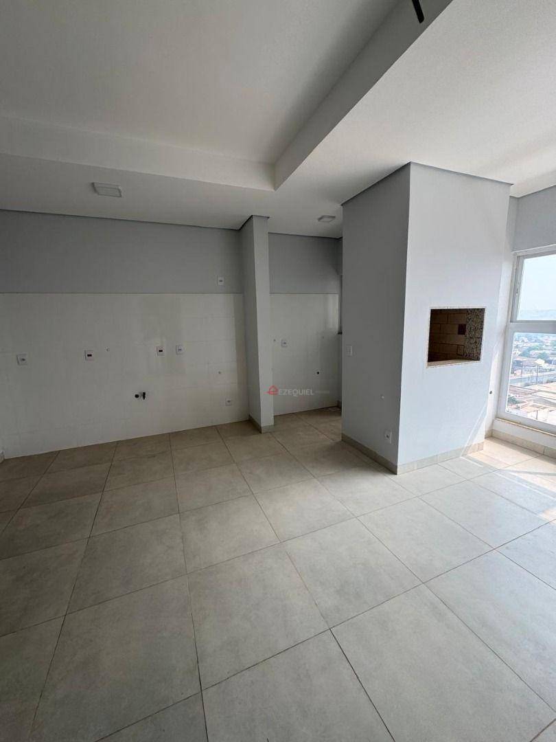 Apartamento à venda e aluguel com 2 quartos, 72m² - Foto 5