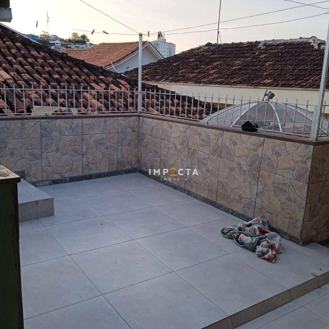 Casa de Condomínio à venda com 4 quartos, 245m² - Foto 24