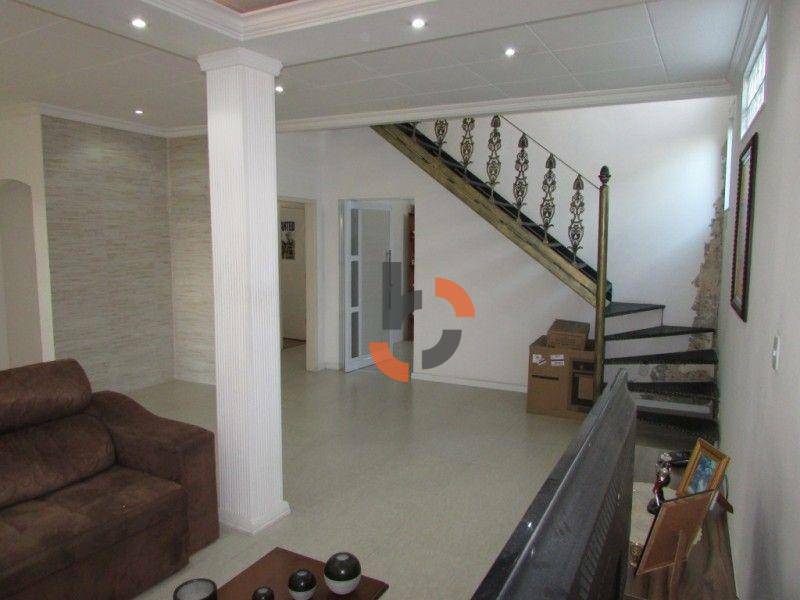 Casa à venda com 4 quartos, 390m² - Foto 26