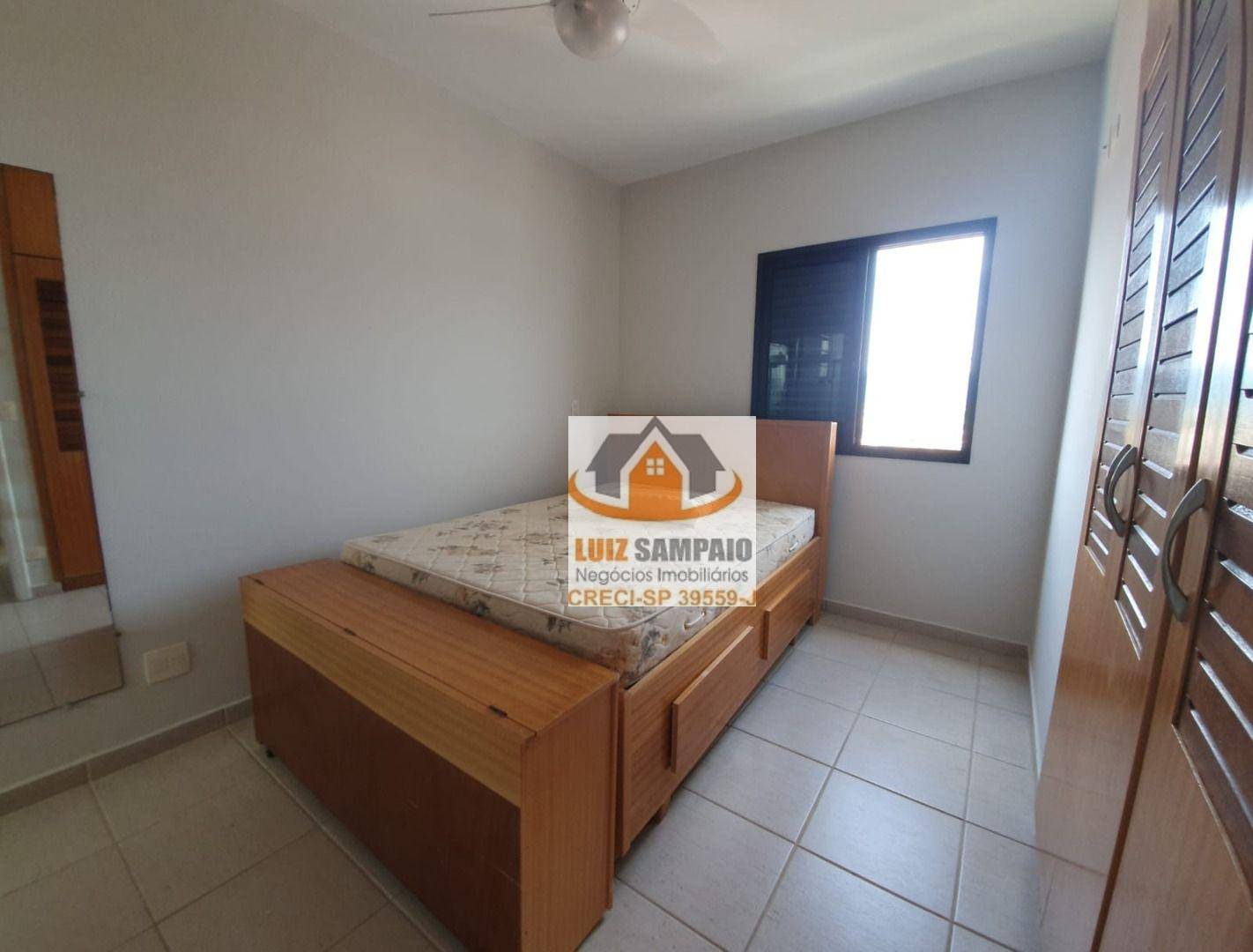 Apartamento para alugar com 2 quartos, 67m² - Foto 12