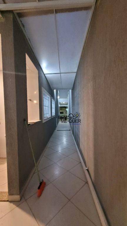 Sobrado à venda com 3 quartos, 180m² - Foto 4