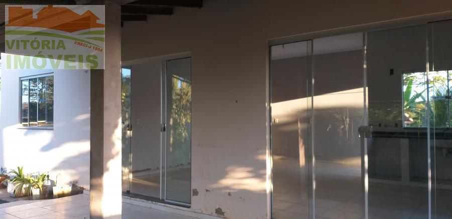Casa para alugar com 2 quartos, 200m² - Foto 2