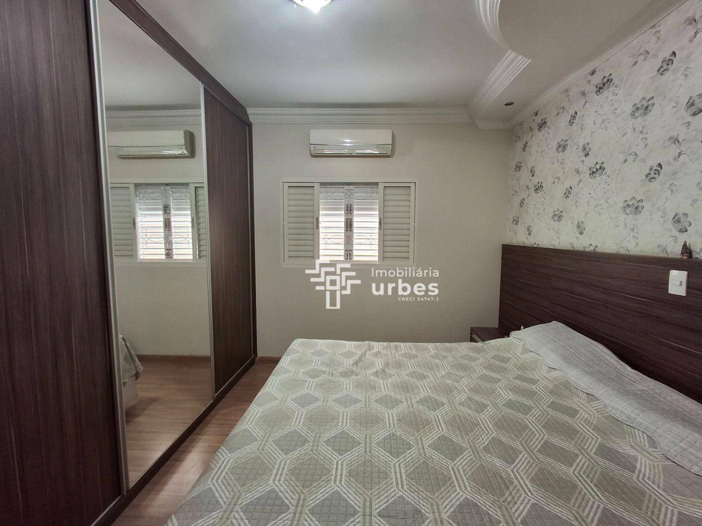 Casa à venda com 2 quartos, 90m² - Foto 9