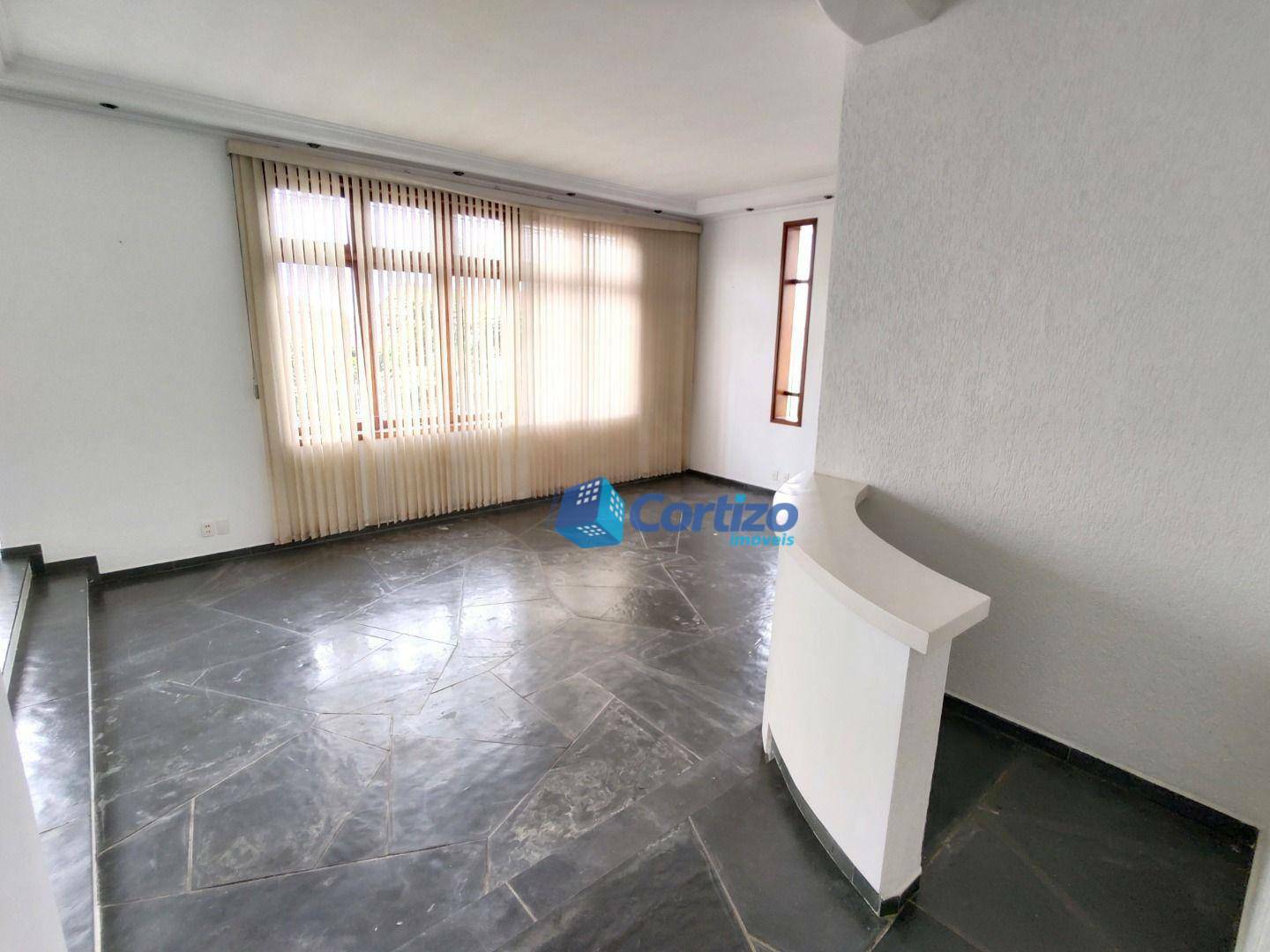 Casa à venda com 3 quartos, 280m² - Foto 4