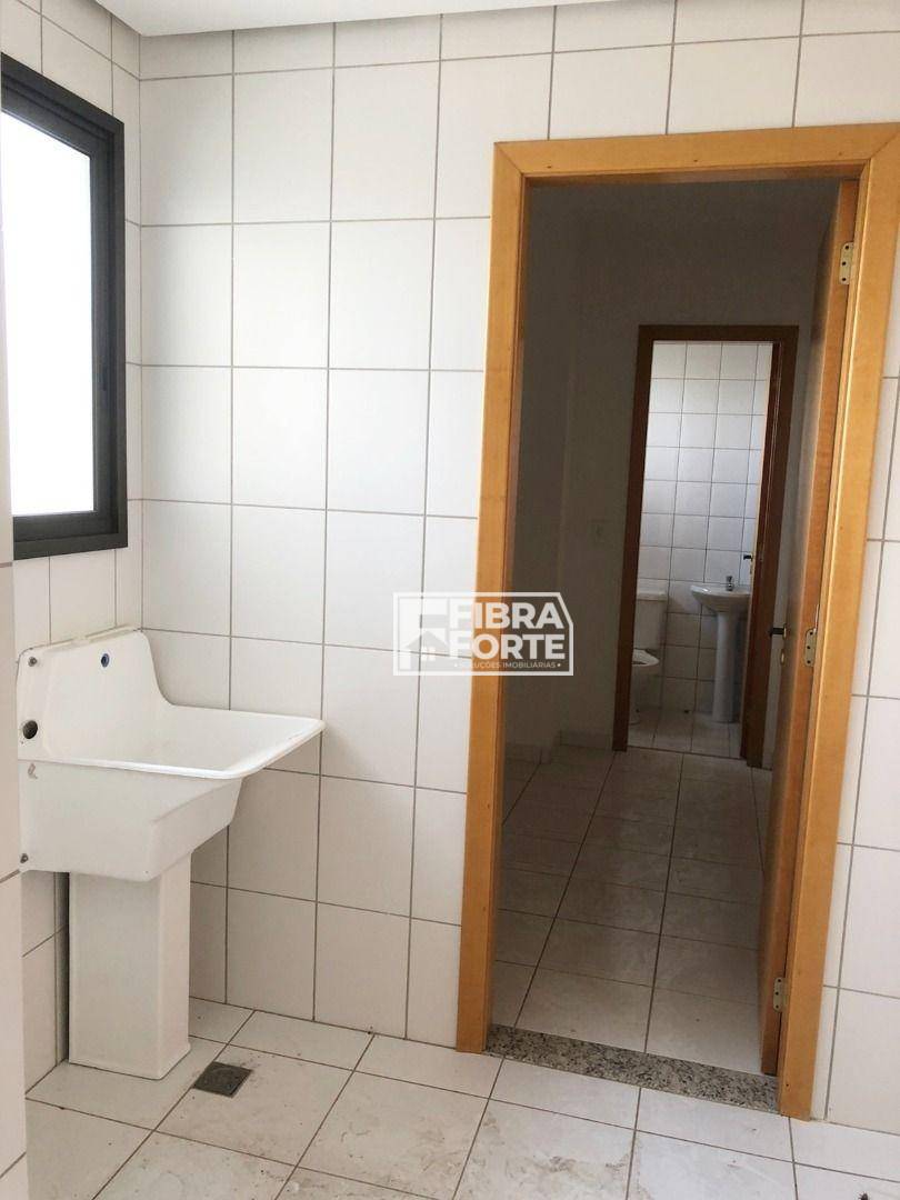 Apartamento à venda com 4 quartos, 137m² - Foto 8