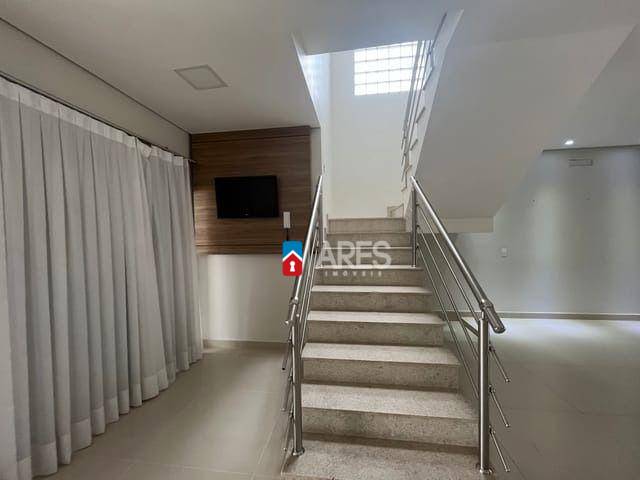 Casa à venda com 4 quartos, 301m² - Foto 53