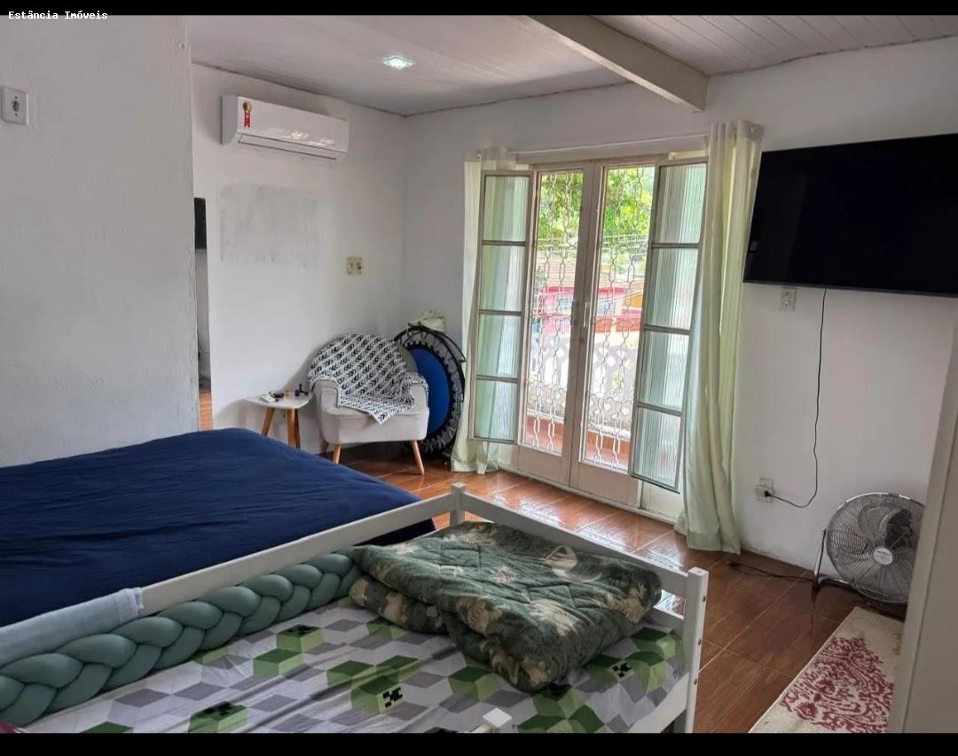 Casa à venda com 3 quartos, 200m² - Foto 14