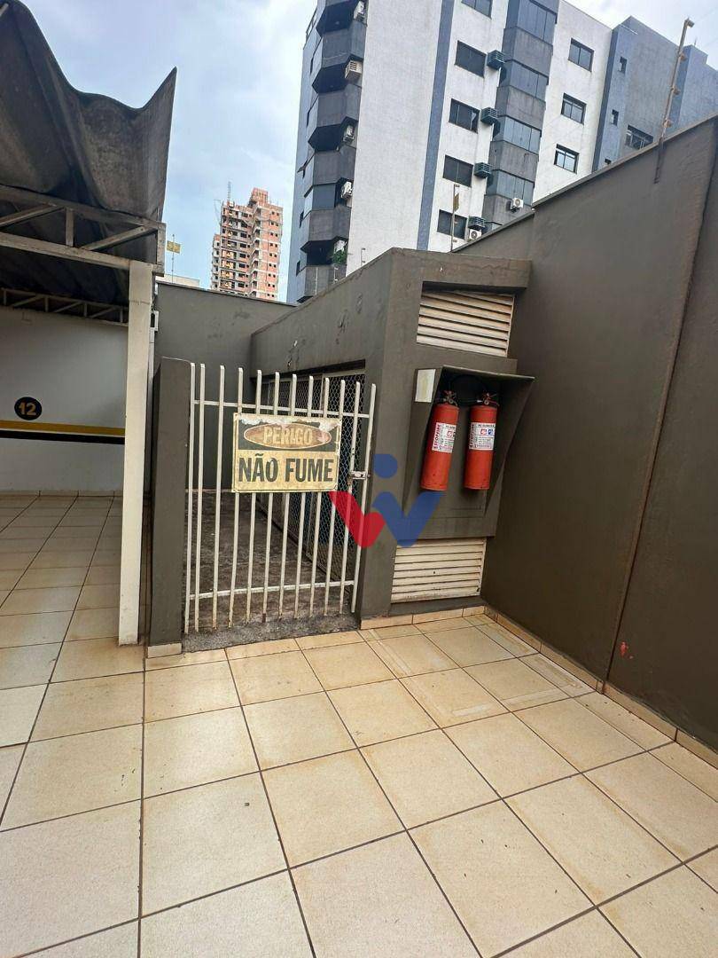 Apartamento à venda com 3 quartos, 100m² - Foto 4