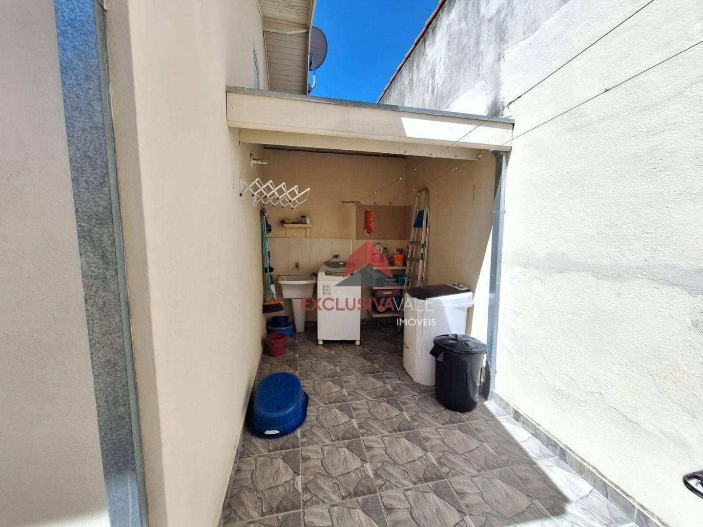Casa à venda com 2 quartos, 65m² - Foto 18