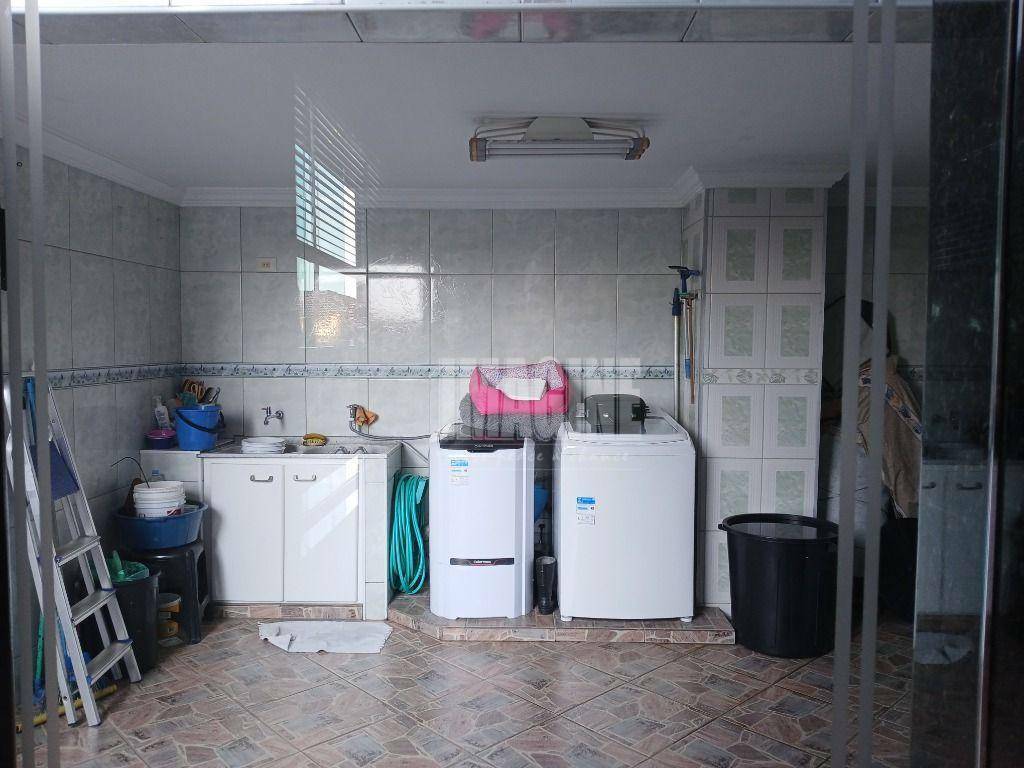 Sobrado à venda com 3 quartos, 249m² - Foto 42