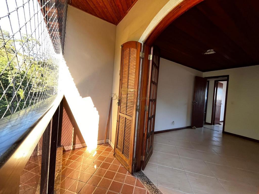 Casa à venda com 3 quartos, 70m² - Foto 18