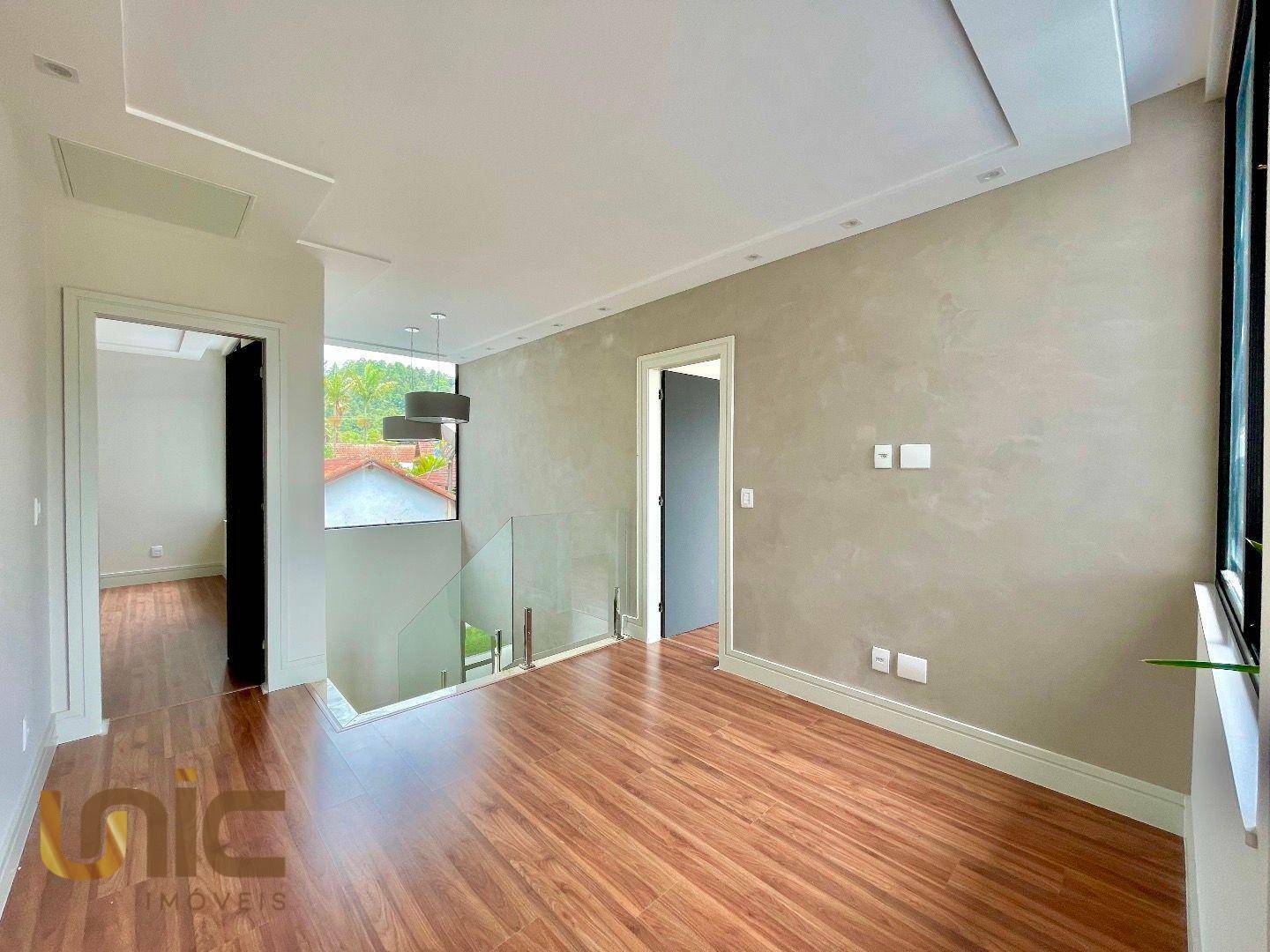 Casa de Condomínio à venda com 4 quartos, 220m² - Foto 11