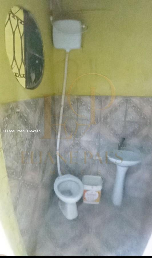 Casa à venda com 3 quartos, 300m² - Foto 3