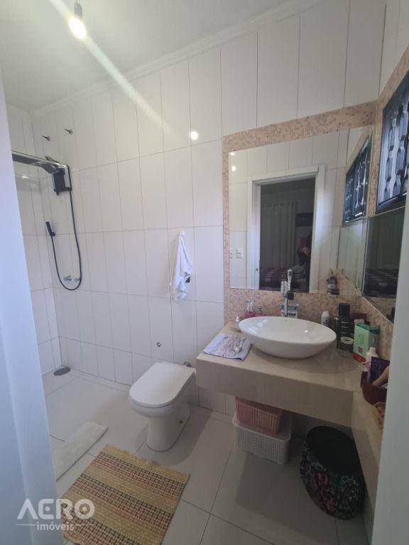 Casa à venda com 2 quartos, 216m² - Foto 27