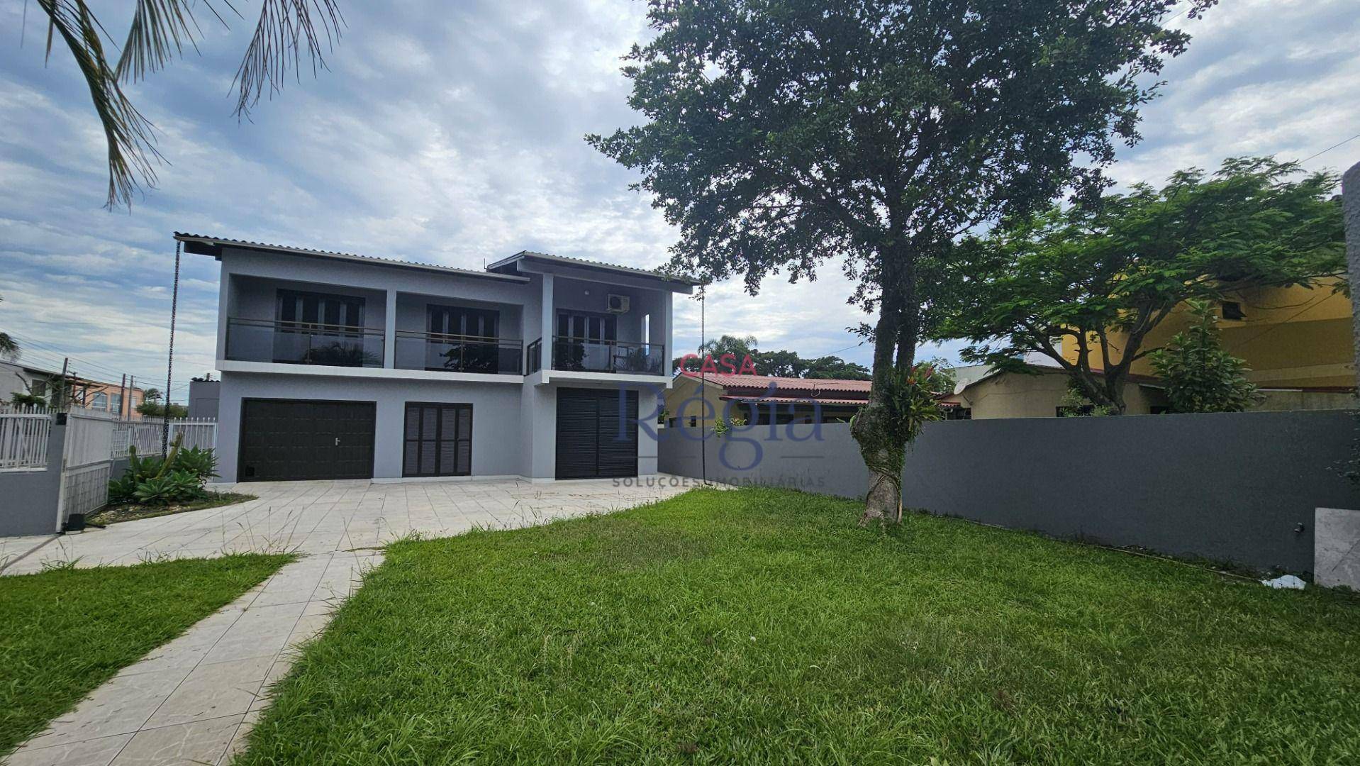 Casa à venda com 5 quartos, 220m² - Foto 5