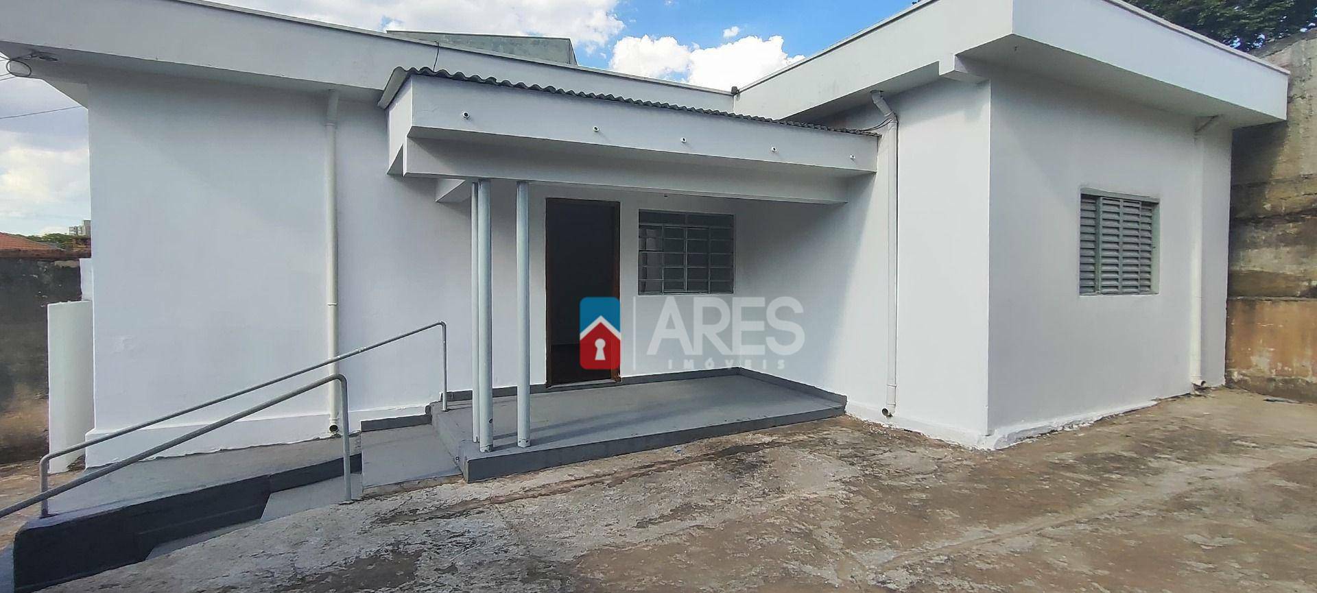 Casa para alugar com 2 quartos, 80m² - Foto 1