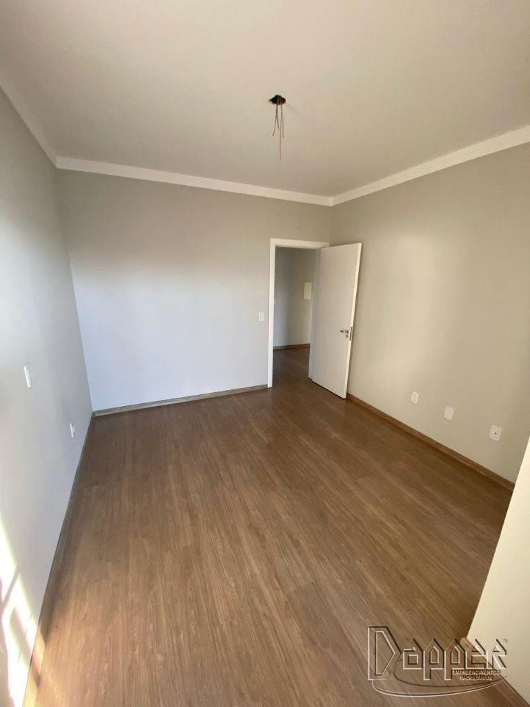 Casa à venda com 3 quartos, 232m² - Foto 8