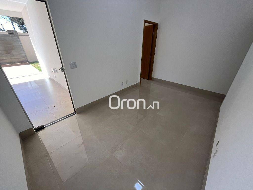 Casa à venda com 3 quartos, 98m² - Foto 2