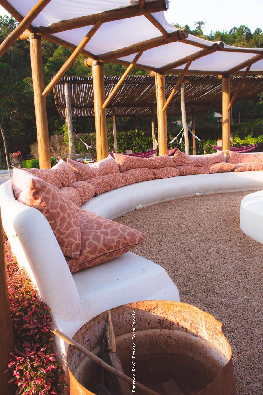 Chácara à venda com 5 quartos, 4m² - Foto 39