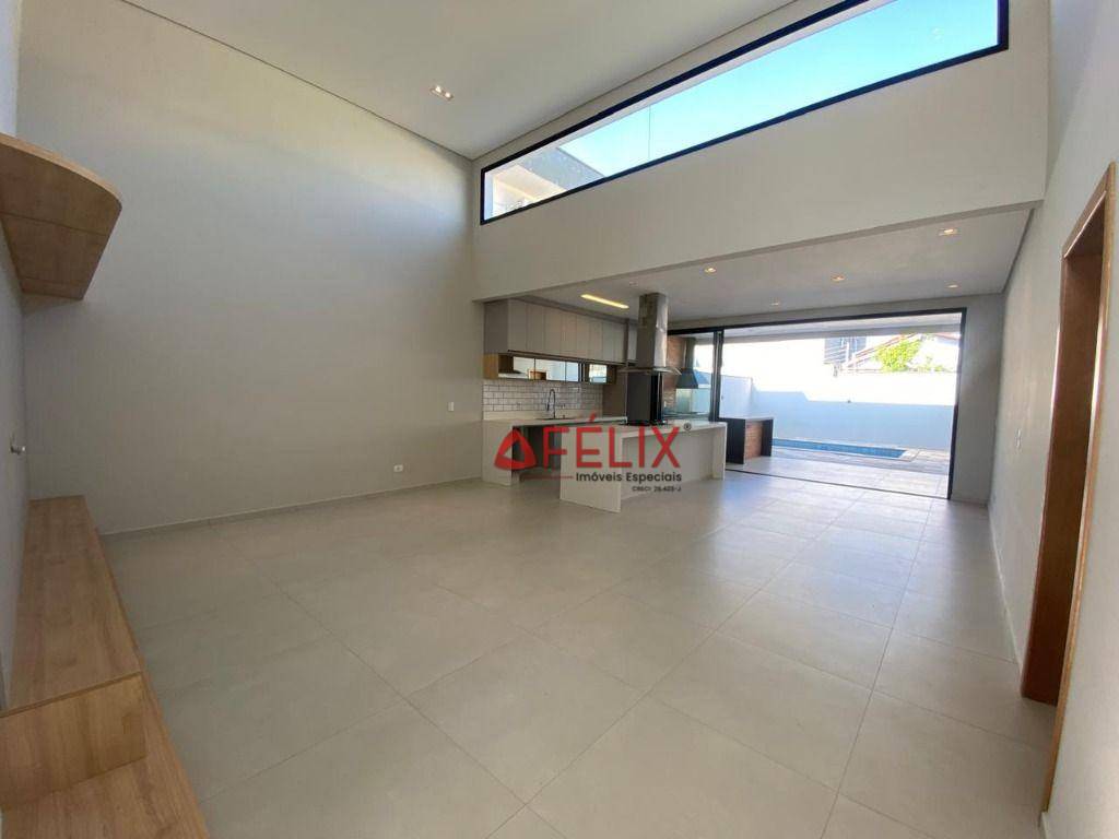 Casa de Condomínio para alugar com 3 quartos, 220m² - Foto 3